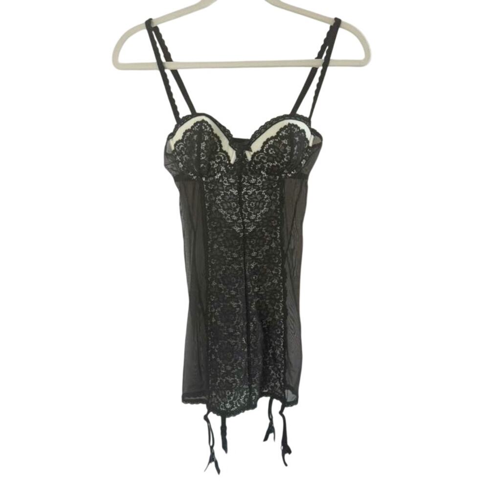 Victoria's Secret Garter Slip Mesh with Lace details Black and White sz. 34B